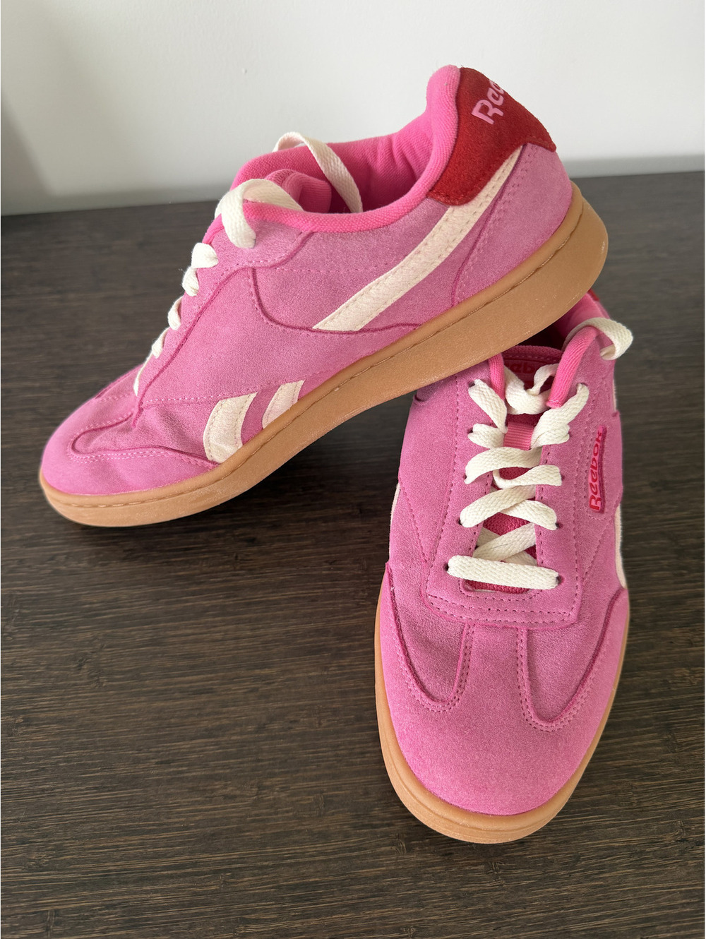 Women's 8.5 Reebok Forte Lounger Sneakers